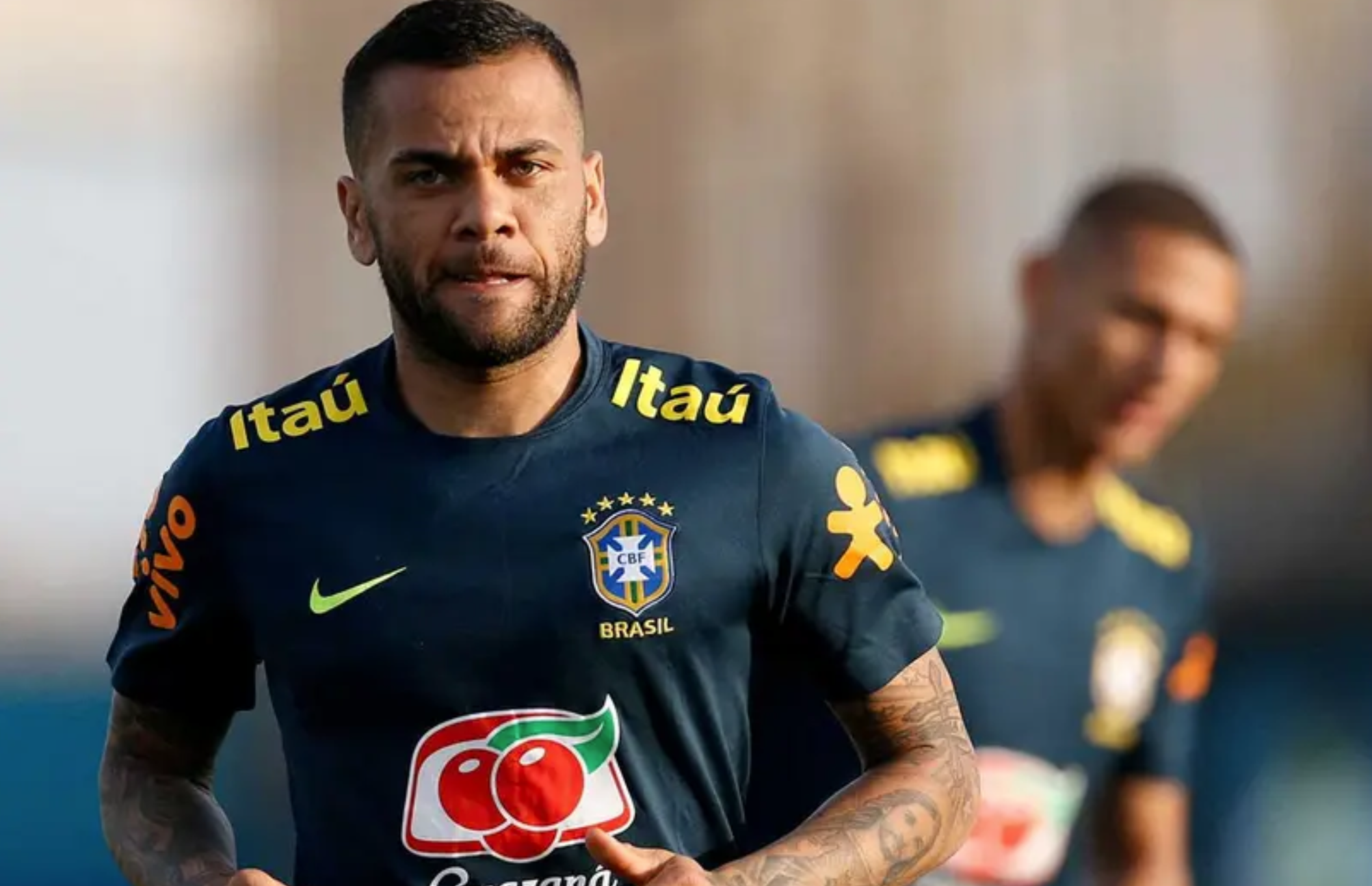Dani Alves pide su libertad tras ser condenado